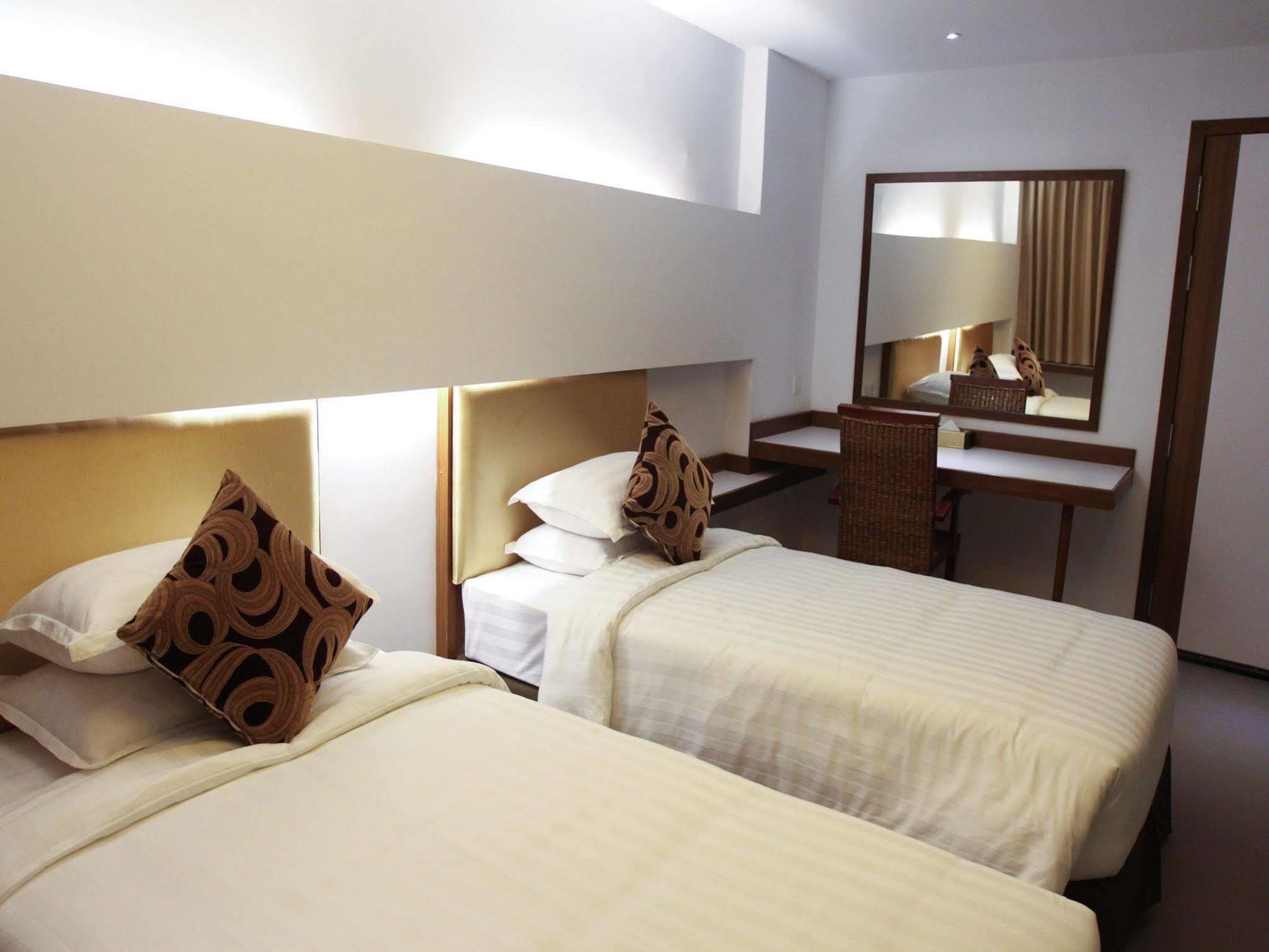 The Rgn City Lodge Rangoon Buitenkant foto