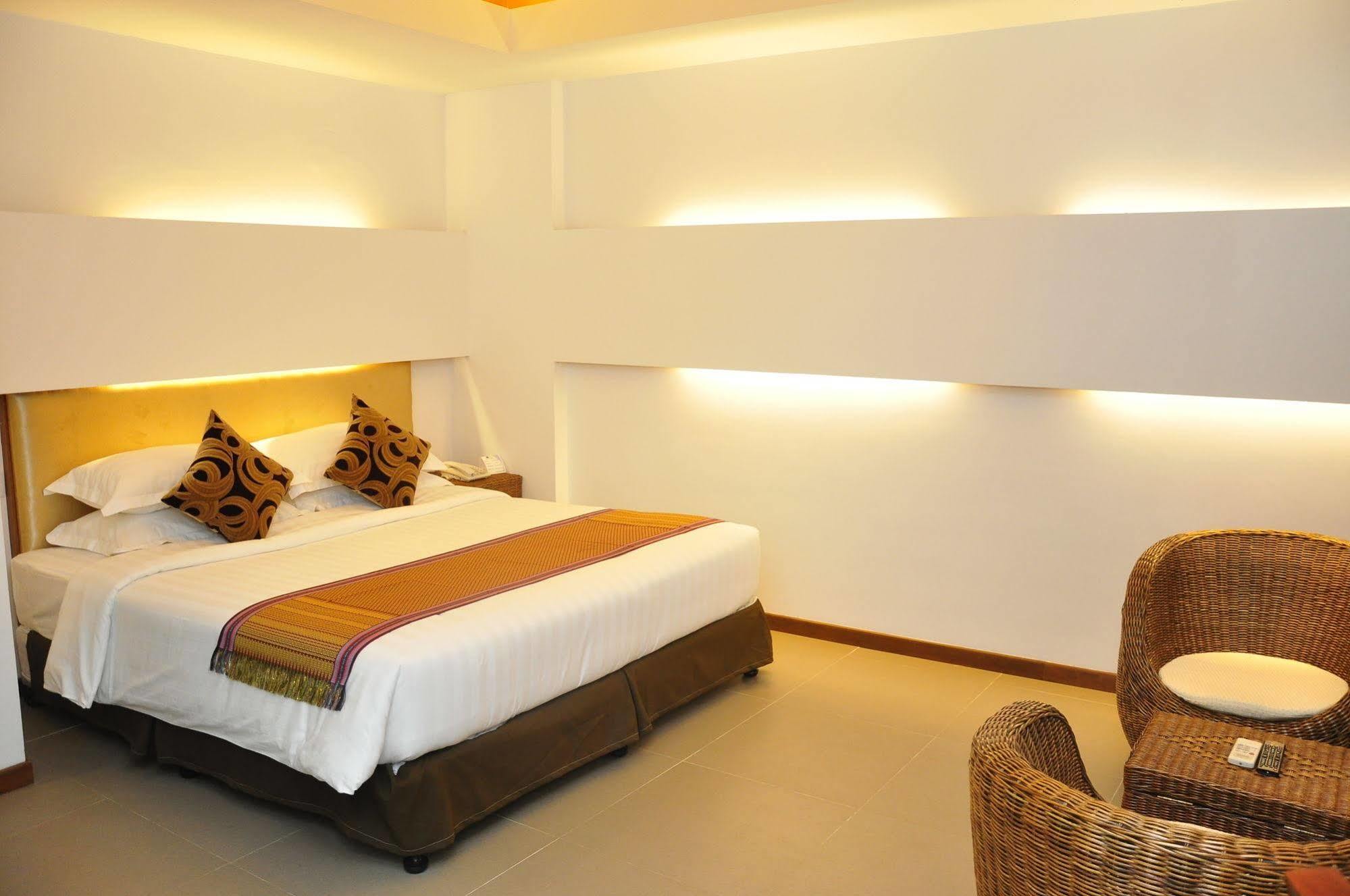 The Rgn City Lodge Rangoon Buitenkant foto